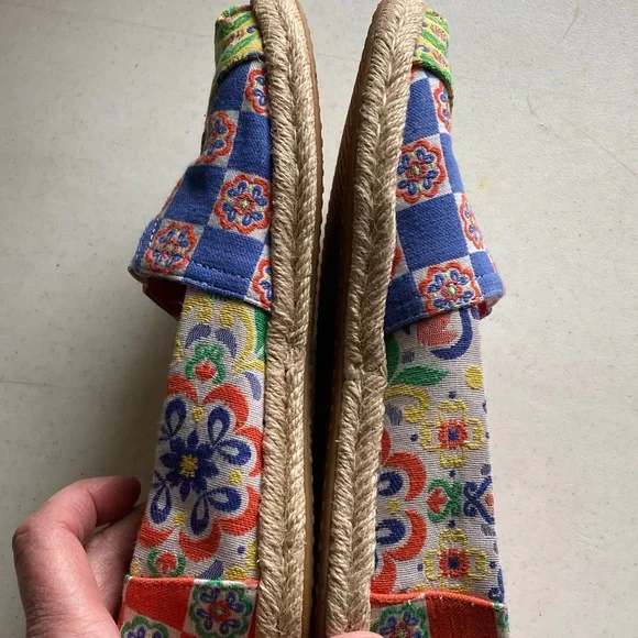 TOMS Multicolor Embroidered Espadrille Flats - Blue, Yellow, Green - Picture 7 of 9